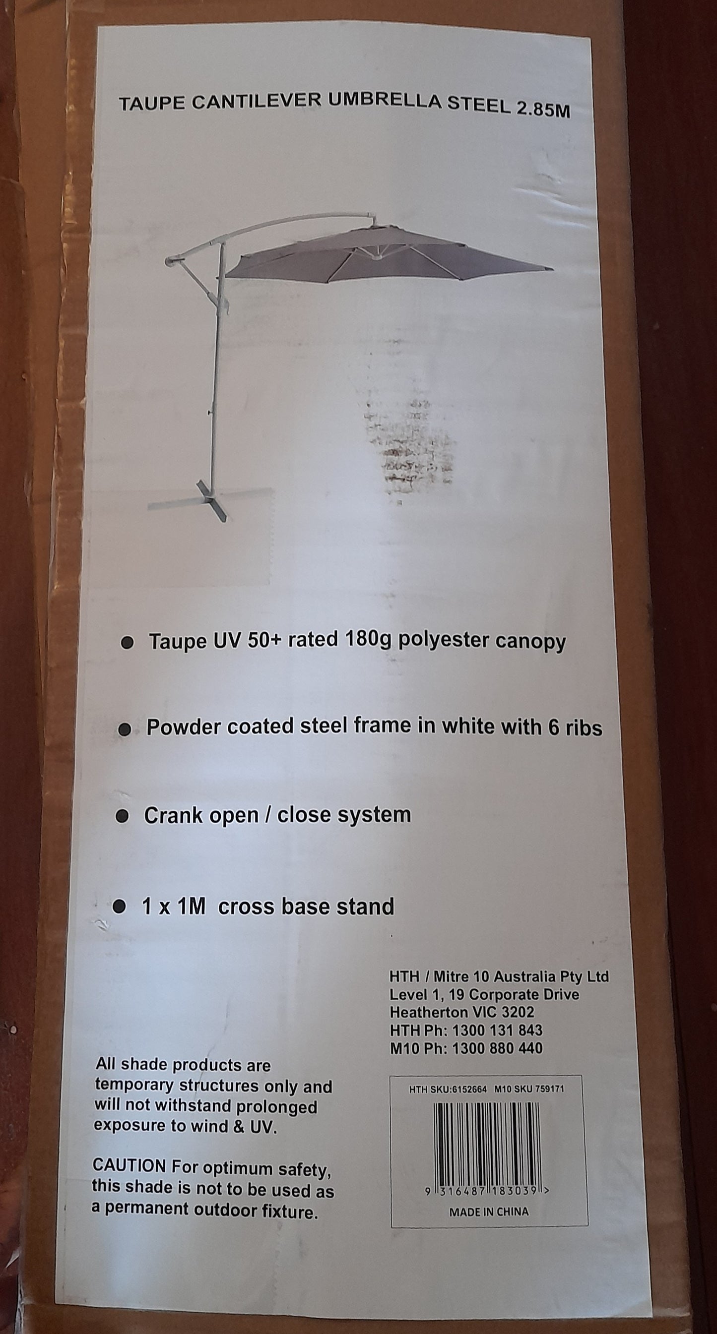Outdoors - Cantilever Umbrella 2.75 M New in Box Delivery or pick up only