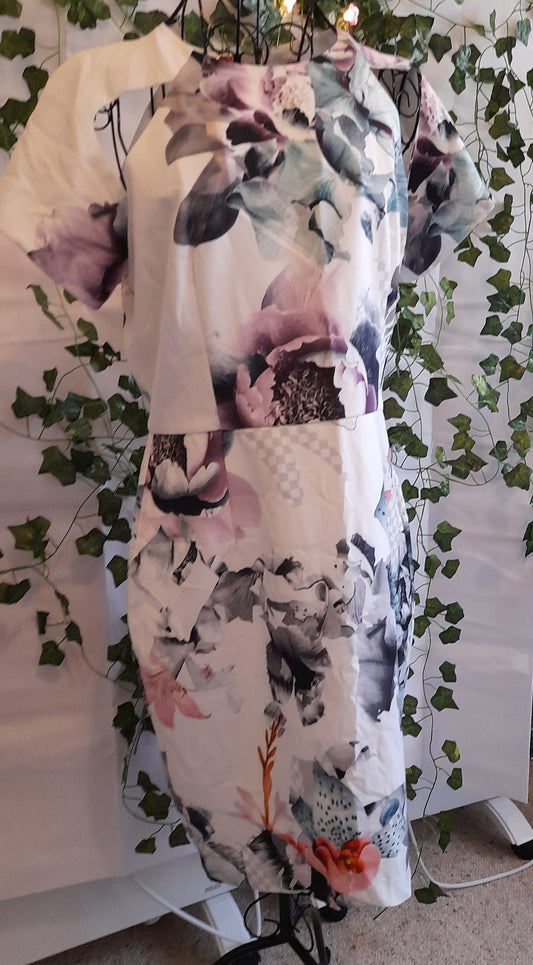 Cooper Street White with Flowers Dress Size 14