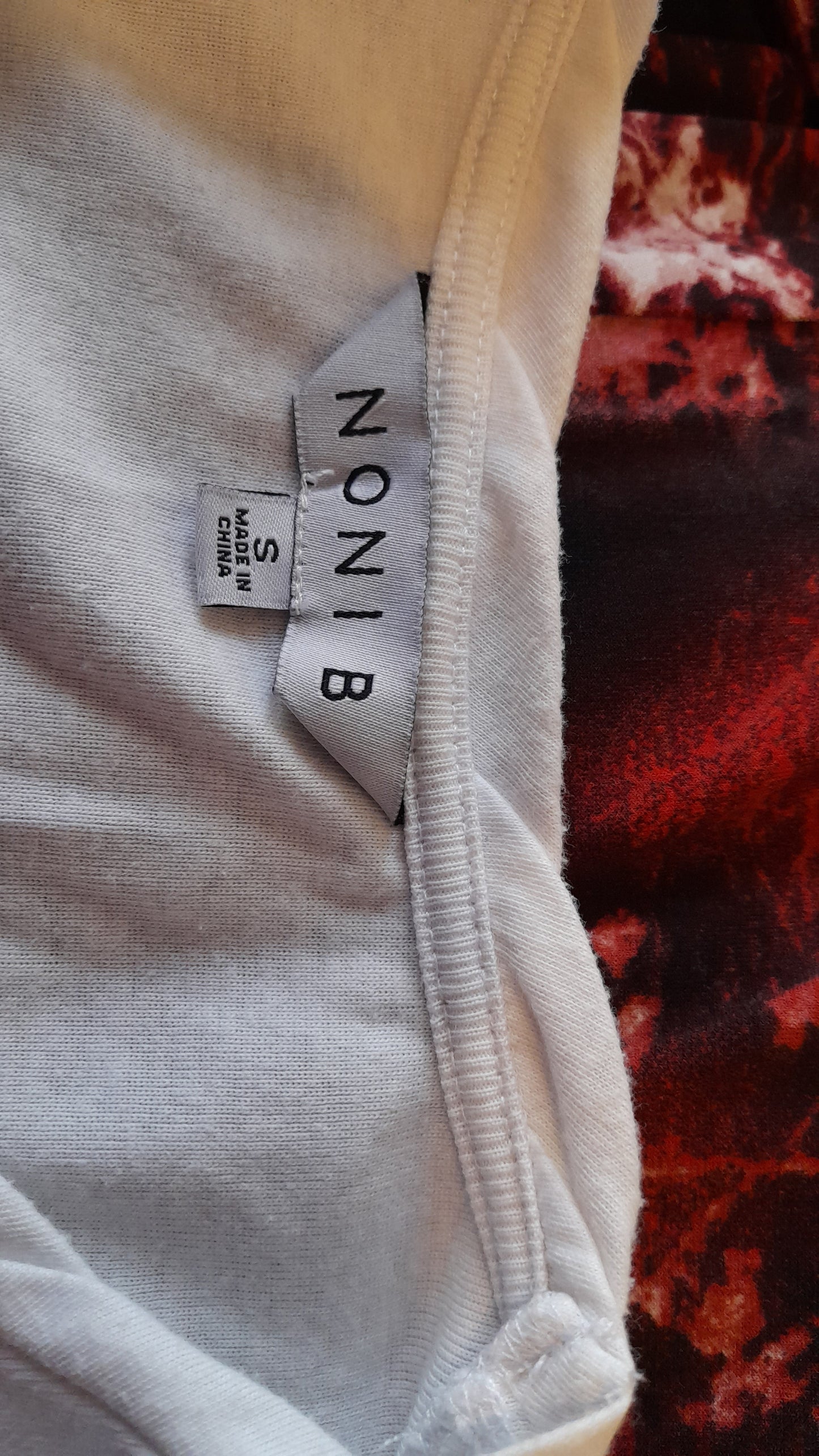 T-shirt - Noni B White T-Shirt. Size S/10