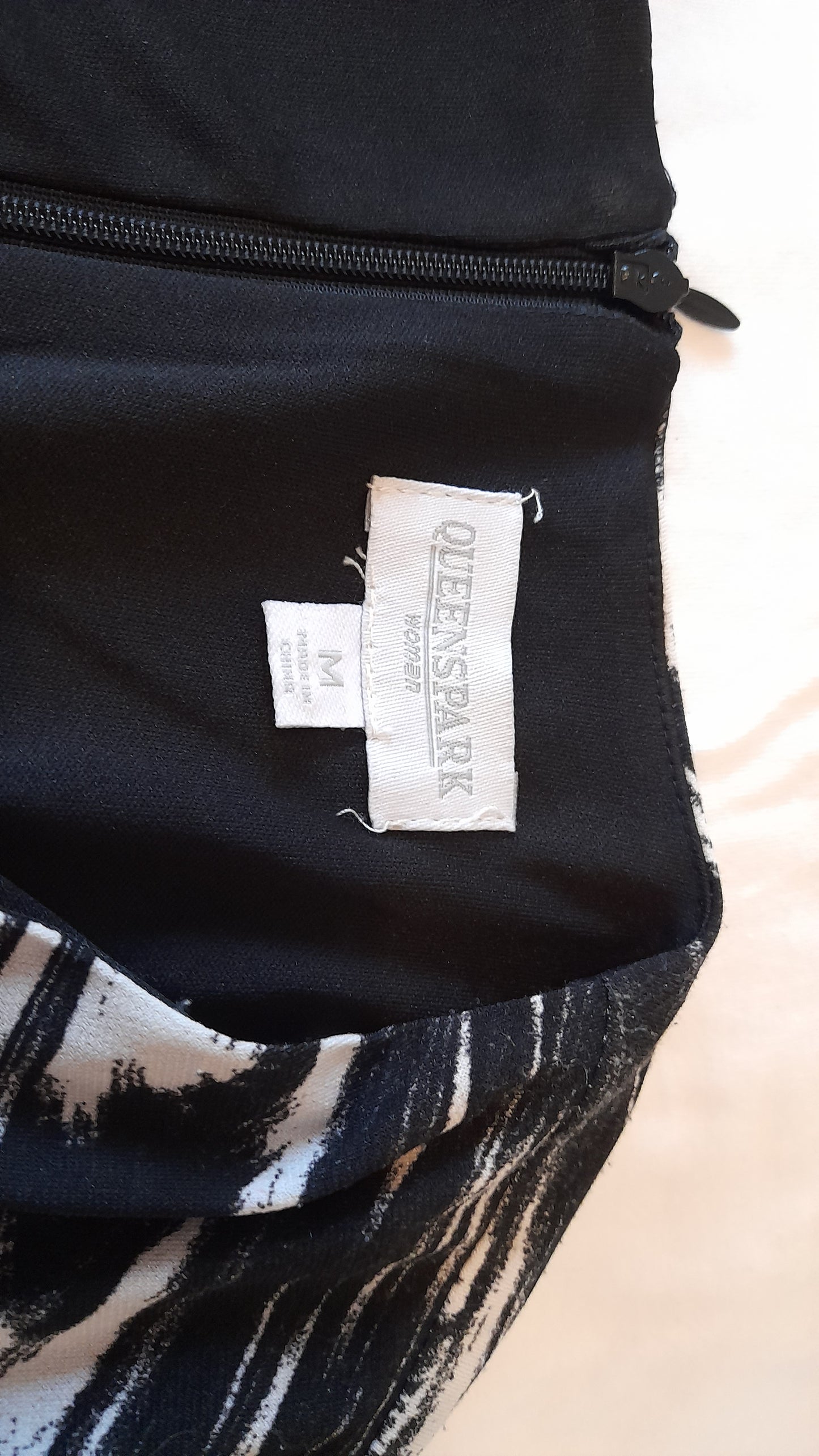 Dress - Queenspark Black & White Wrap Size M/12-14
