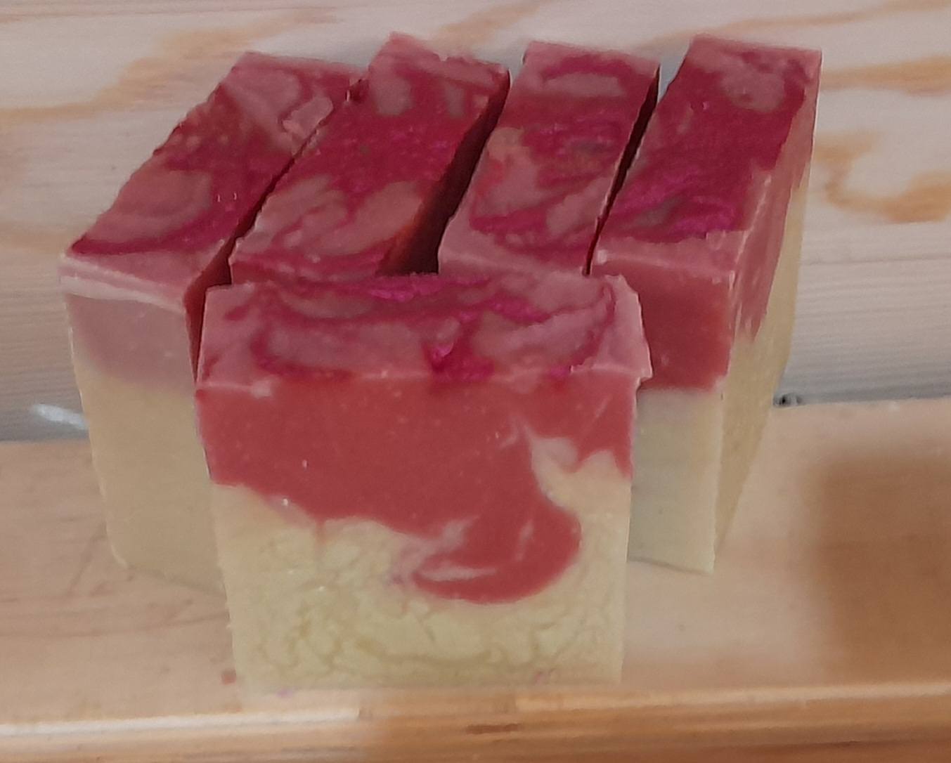 New! Apple Cinnamon Fragrance Oil Soap (PRE-ORDER Ships Mid-Feb 2026)